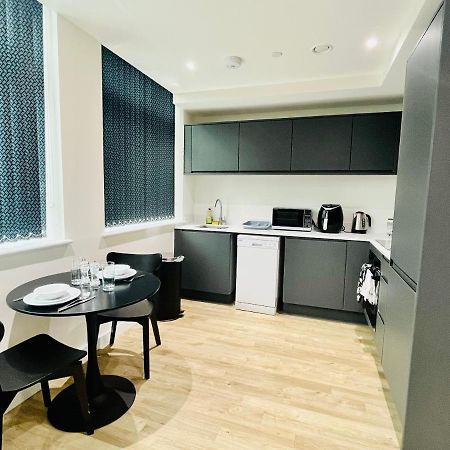 Fully Equipped One Bedroom Apartment Near Old Trafford Stadium! Μάντσεστερ Εξωτερικό φωτογραφία