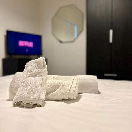 Fully Equipped One Bedroom Apartment Near Old Trafford Stadium! Μάντσεστερ Εξωτερικό φωτογραφία